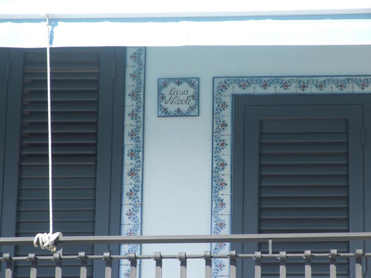 Villa Casa Nicole Fronte Mare Giardini-Naxos Exterior foto